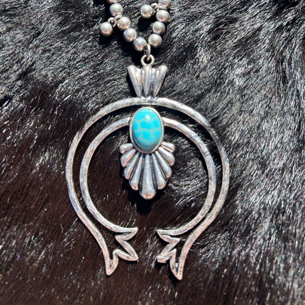 Western Naja Necklace